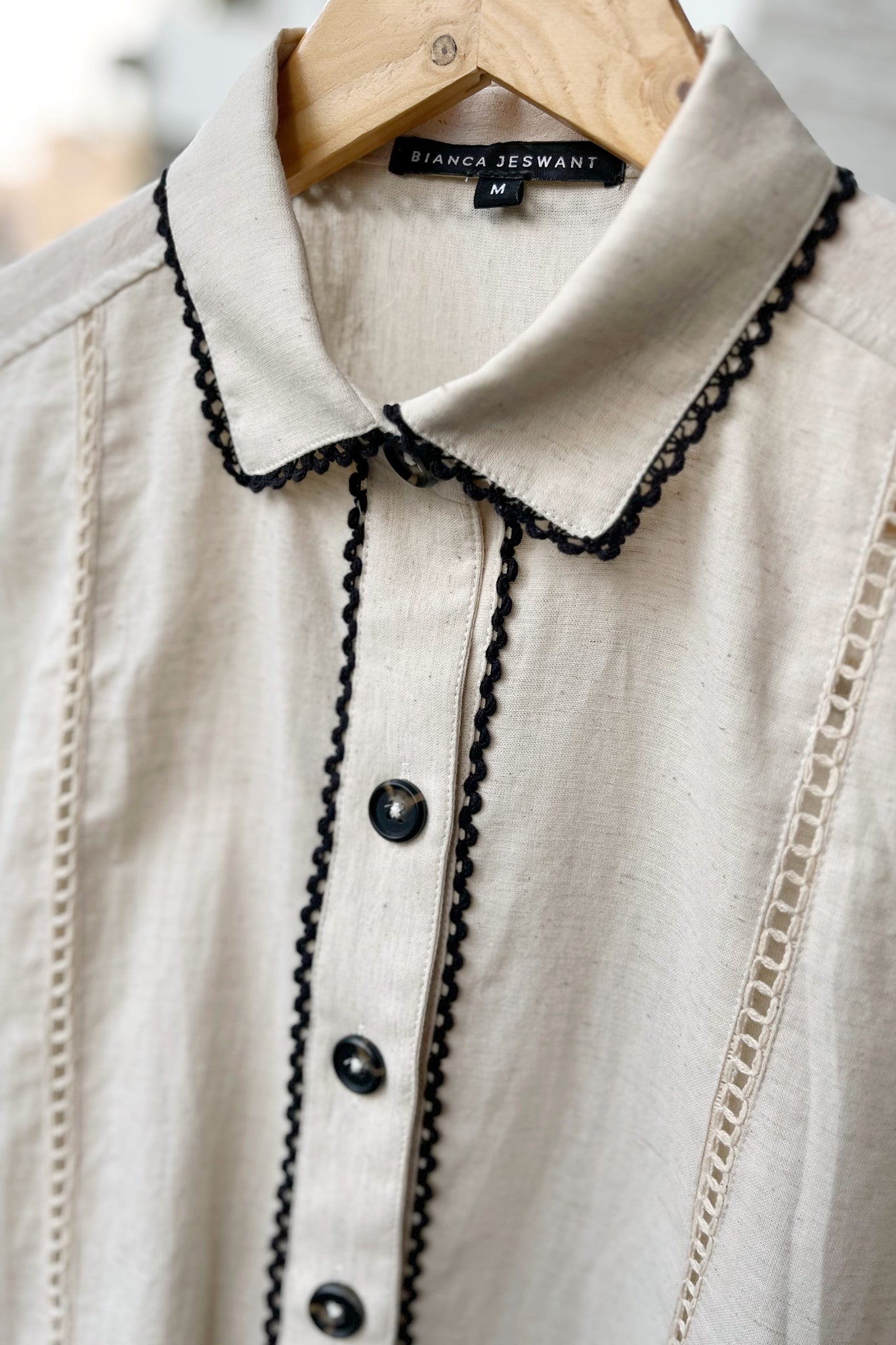 Women's Textured Shirt - Off-White with Black details